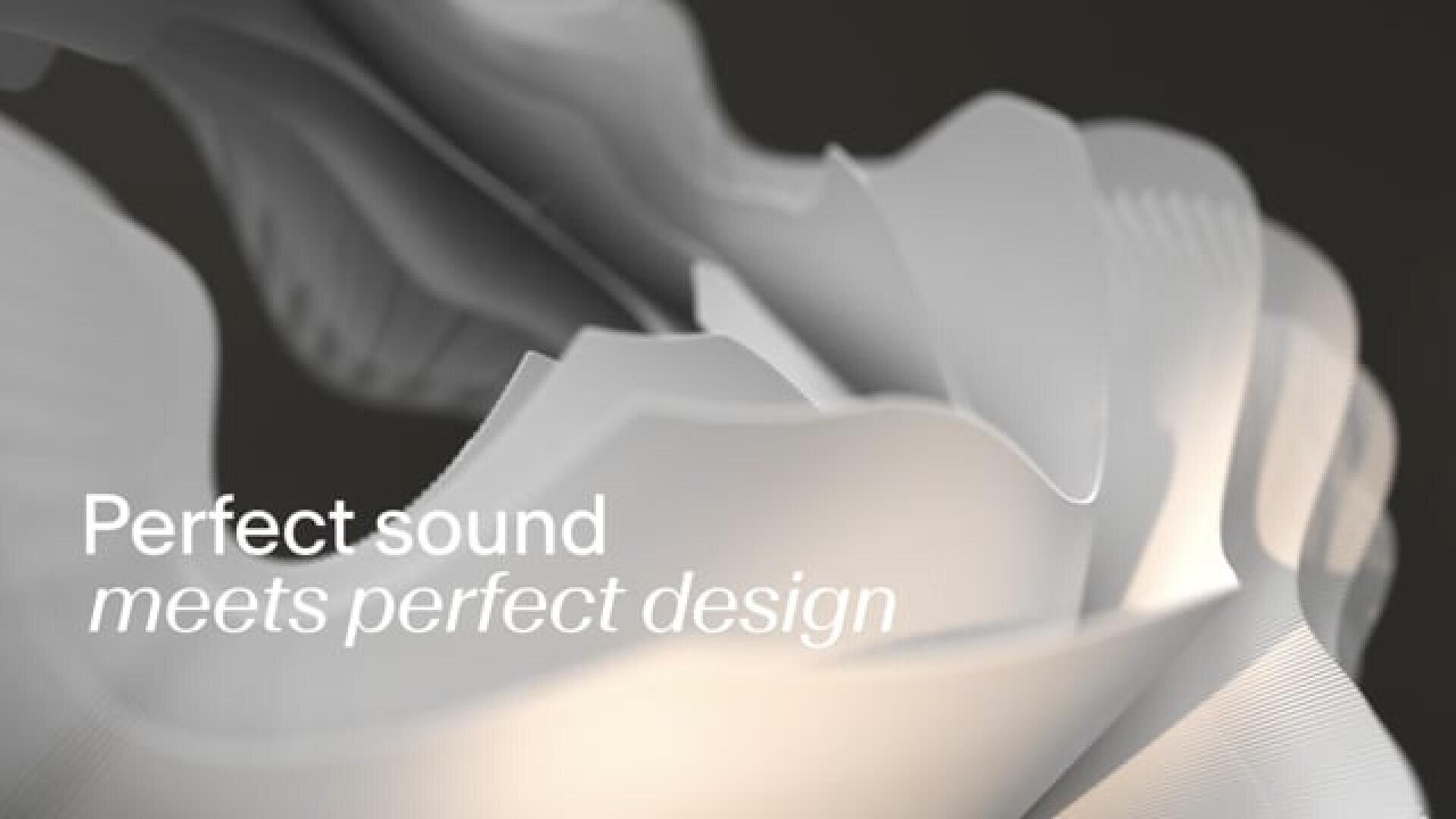 Formes 3D abstraites blanches sur fond sombre avec le texte Perfect sound meets perfect design en caractères blancs sur le côté gauche de l'image.