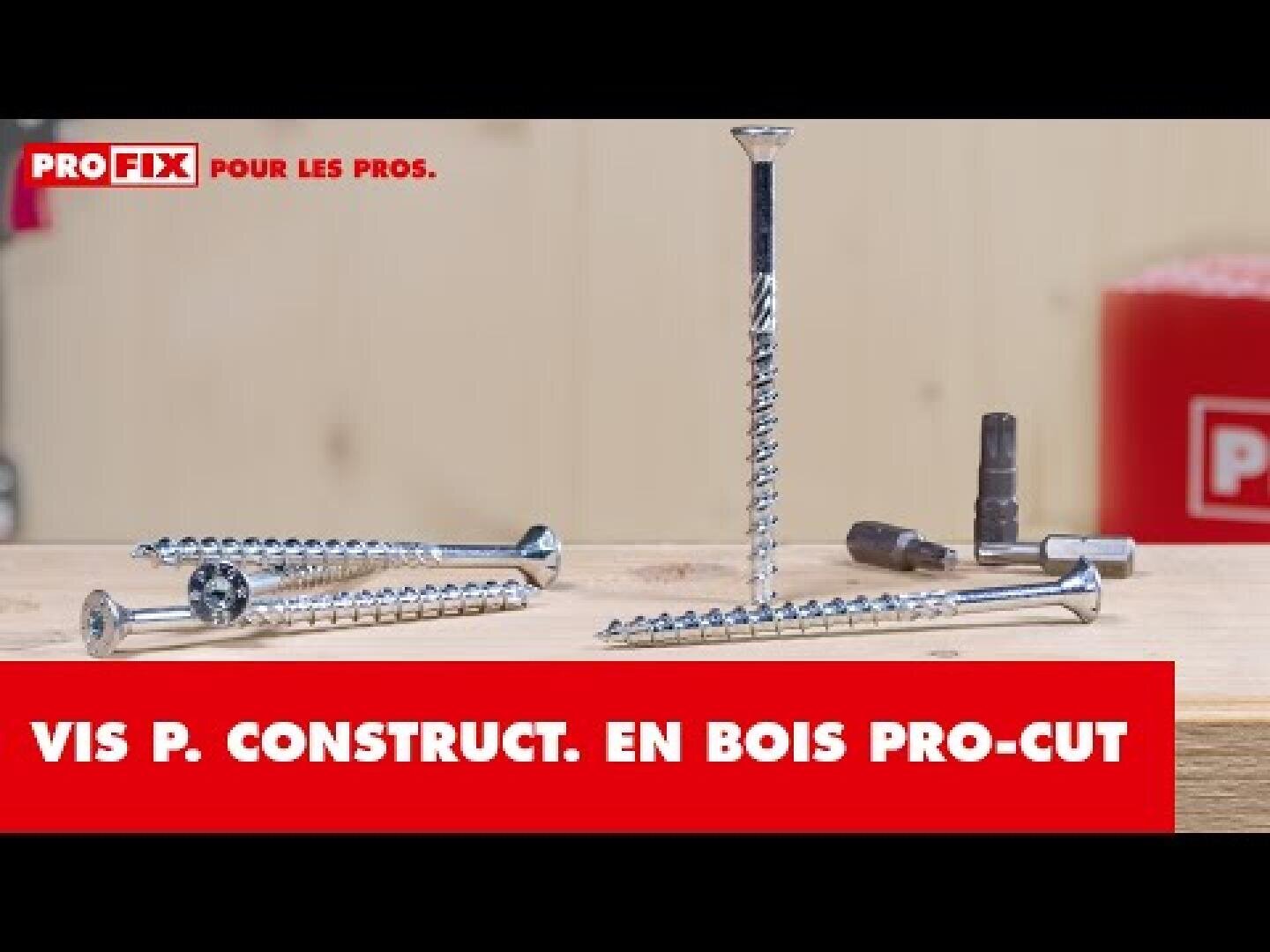 Gros plan de quatre vis argentées, d'un embout de tournevis et d'une surface en bois, avec la marque Profix et un texte en français sur les vis de construction en bois sur une bannière rouge en bas.