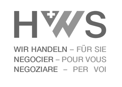 L'image représente le logo de la HWS, avec une croix suisse à l'intérieur du « W », et, en dessous, un texte en allemand, français et italien portant l'inscription : « Wir handeln – für Sie. Négocier – pour vous. Negoziare – per voi. ».